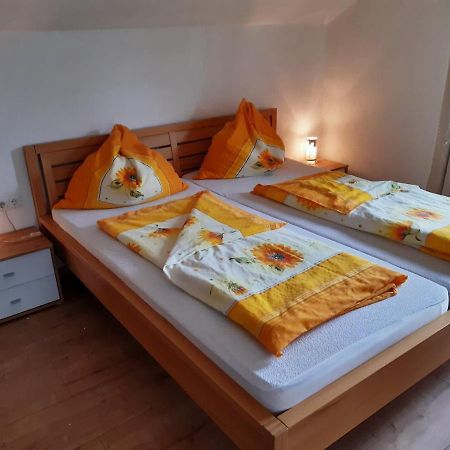 Ferienwohnung Brandstaetter Уиндишгарстен Екстериор снимка